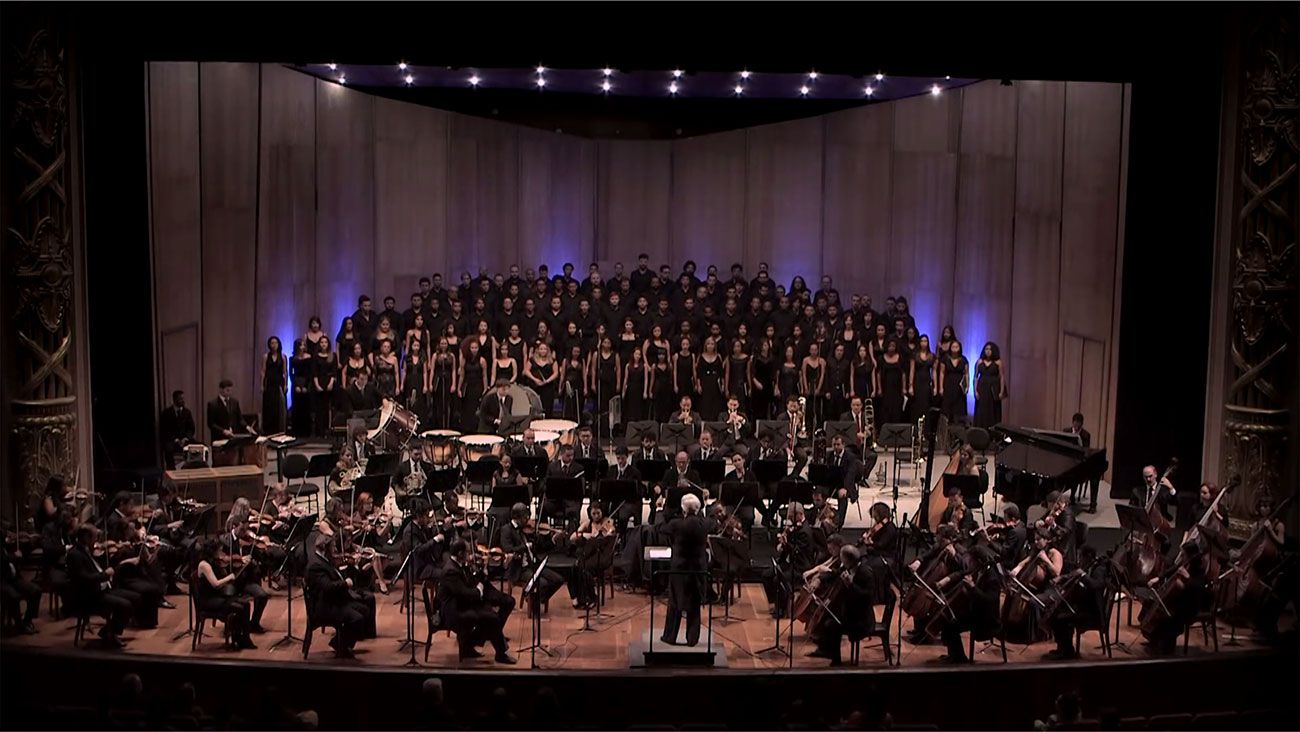 Orquestra Sinfônica Municipal e Coral Lírico interpretam o